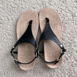 Vionic Kirra Sandal